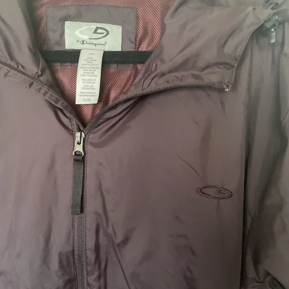 Champion C9  Packable   Windbreaker Jacket Lightweight Full Zip  Maroon XL